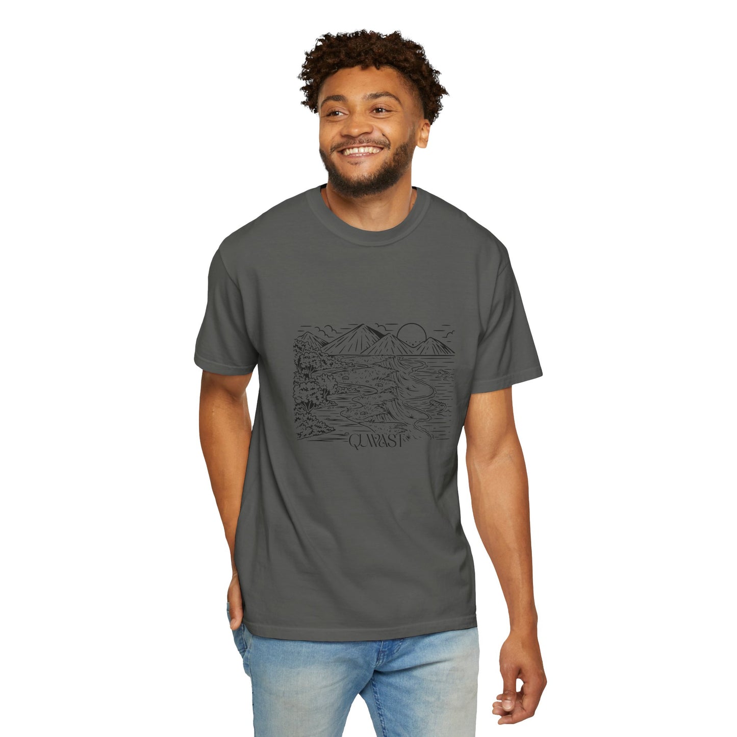 QUWAST T shirt